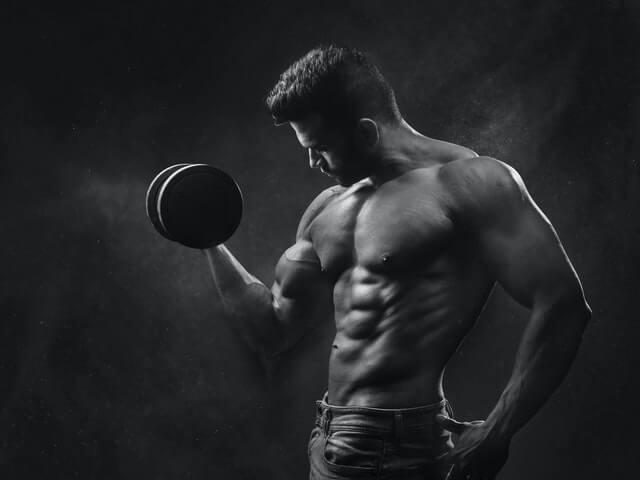 Man lifting weights - Anabolic Steroid Addiction